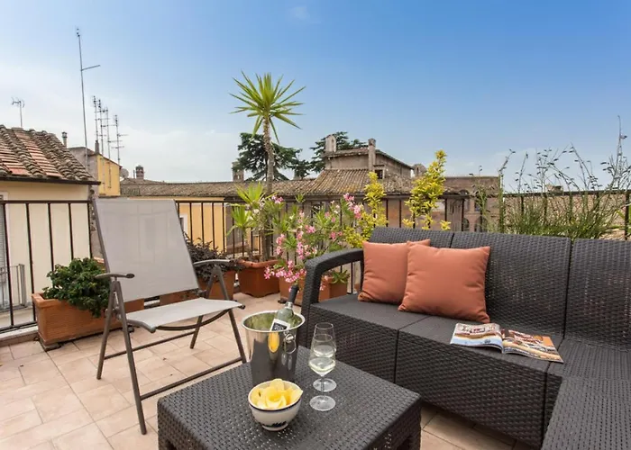 Frangipane 31 Monti Terrace Lejlighed